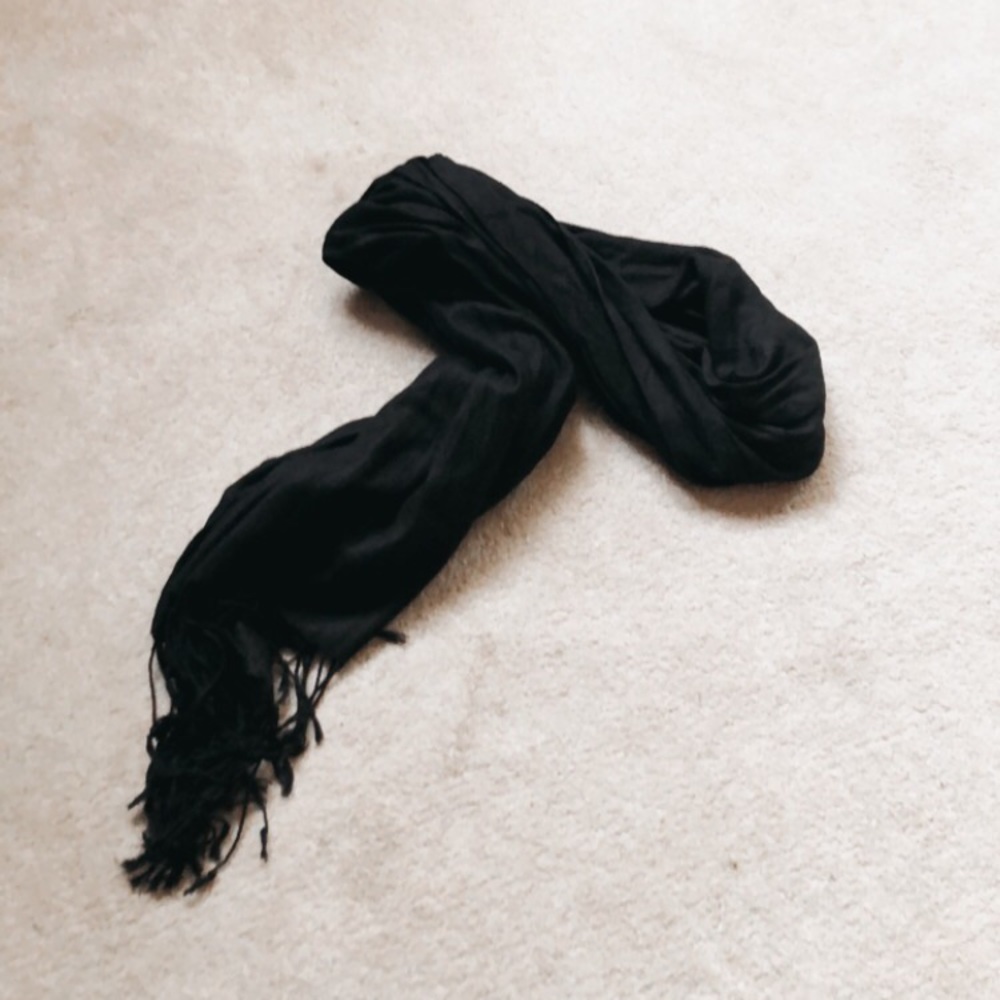 Black Scarf